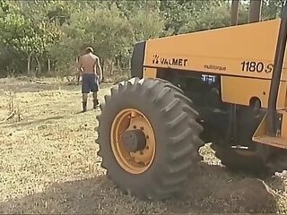 Marcio Rosa in a threesome at farm